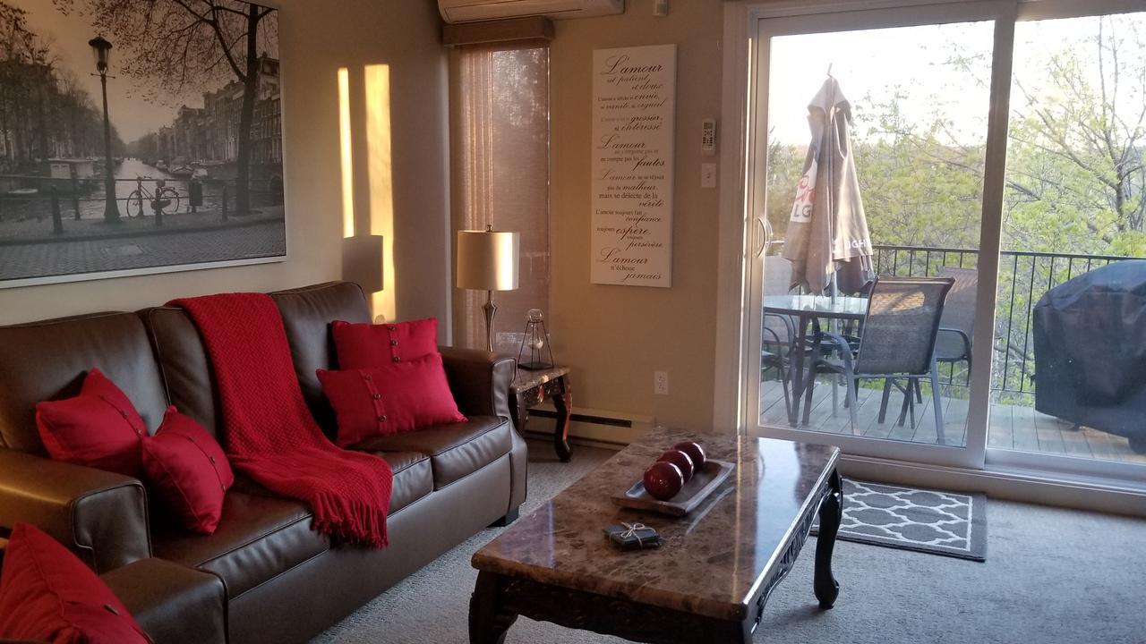 2 Bedroom Condo in Pedestrian Village by Amazing Property Rentals Mont-Tremblant Esterno foto